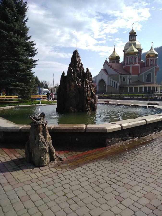 Карпатські Ночі Чан На Території Appartement Jaremtsje Buitenkant foto
